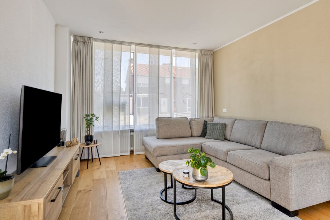 Photo 2 of Ledderkenstraat 8