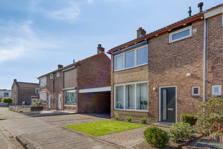 Photo 7 of Ledderkenstraat 8