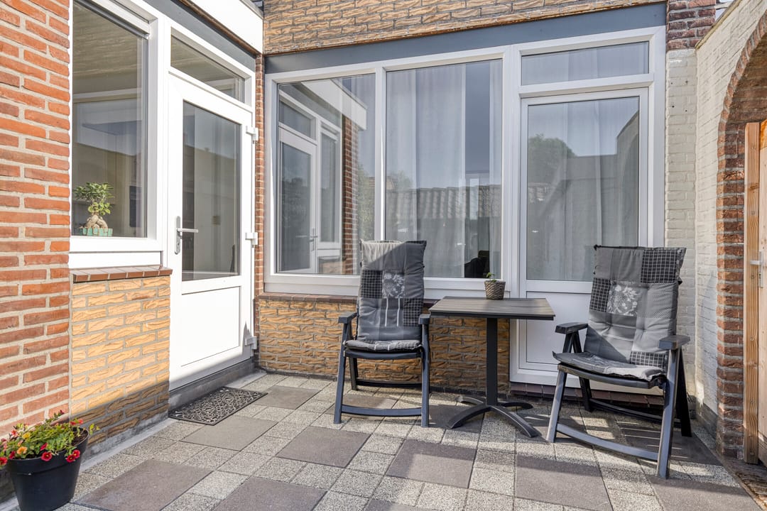 Photo 16 of Ledderkenstraat 8