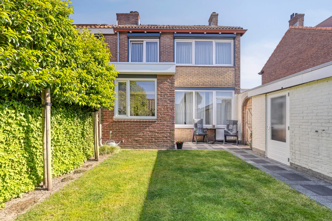 Photo 17 of Ledderkenstraat 8