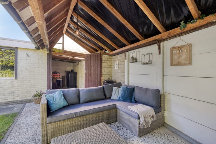 Photo 19 of Ledderkenstraat 8