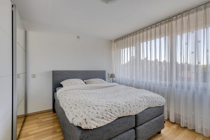 Photo 23 of Ledderkenstraat 8