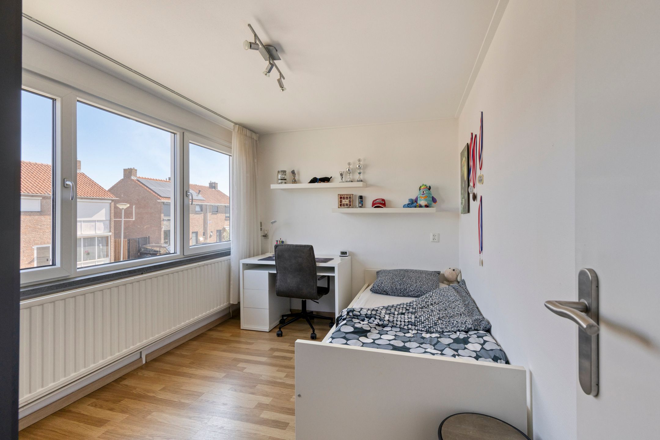 Photo 27 of Ledderkenstraat 8