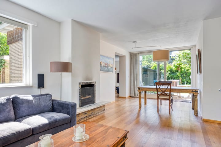 Foto 8 van Aasdomstraat 1