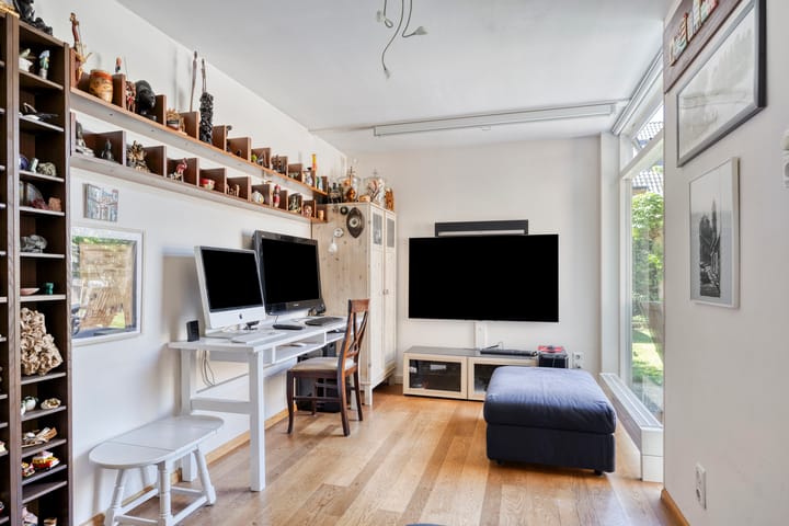 Foto 10 van Aasdomstraat 1