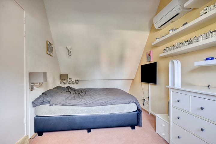 Foto 20 van Aasdomstraat 1