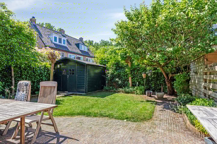 Foto 28 van Aasdomstraat 1