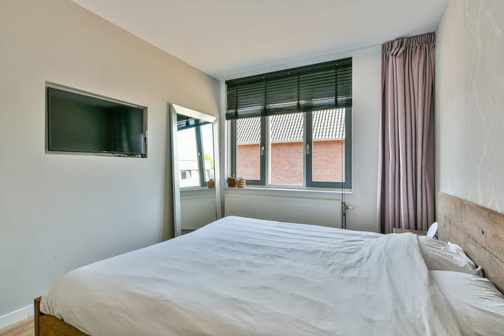 Foto 24 van Achtermeerstraat 4