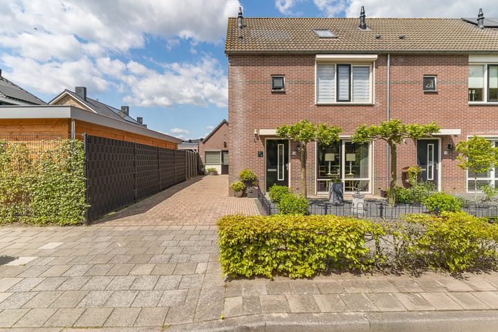 Foto 4 van Ds. van Gilstweg 14