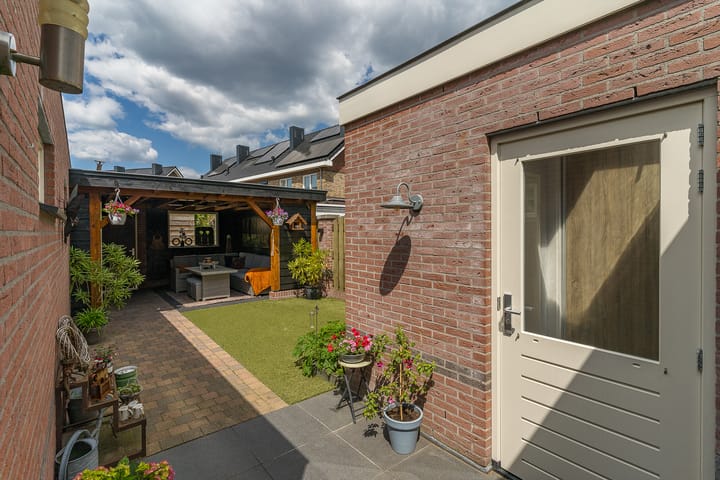 Foto 34 van Ds. van Gilstweg 14