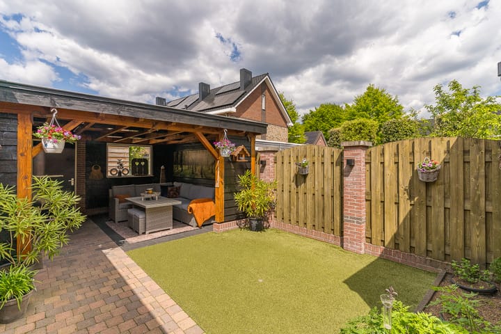 Foto 35 van Ds. van Gilstweg 14