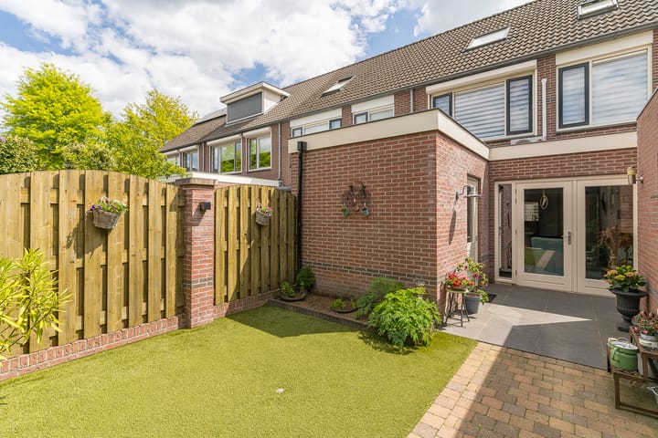 Foto 42 van Ds. van Gilstweg 14