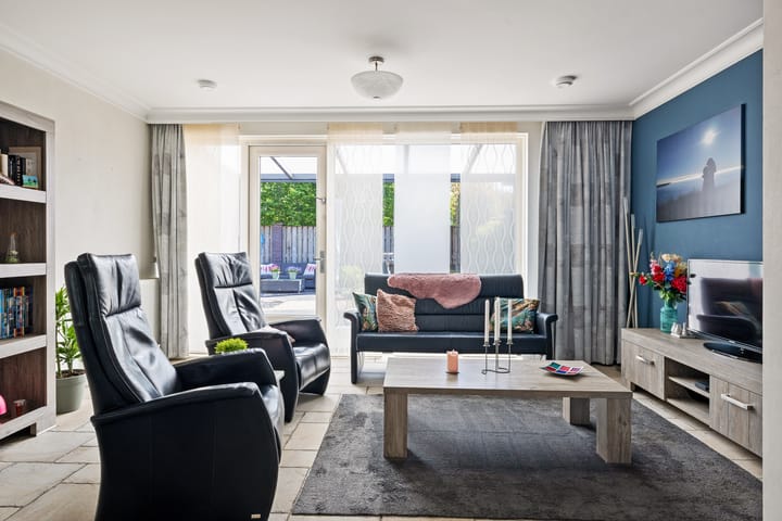 Foto 2 van Paardebloem 16