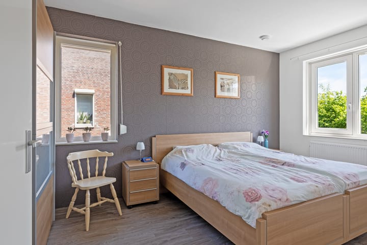 Foto 12 van Paardebloem 16