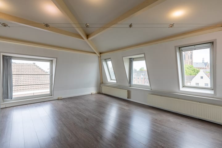 Foto 10 van Singelstraat 1-C