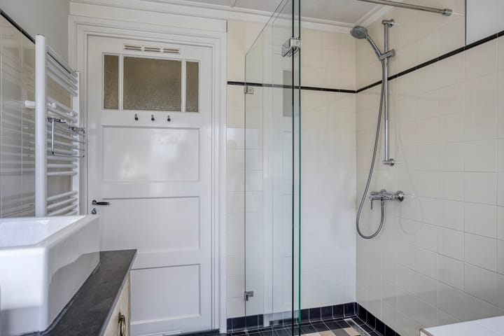 Photo 26 of Gronausestraat 40