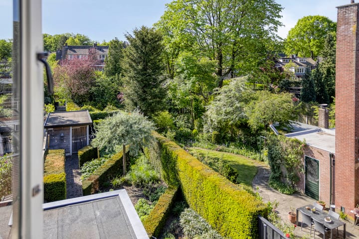 Photo 35 of Gronausestraat 40