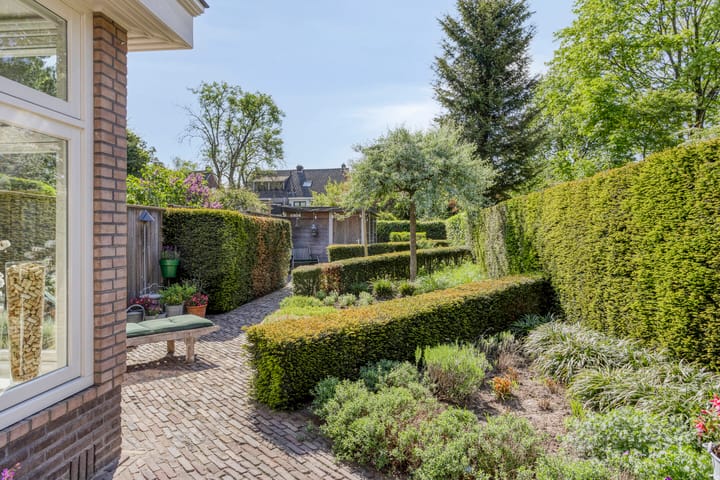 Photo 38 of Gronausestraat 40