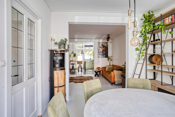 Foto 10 van Helper Westsingel 6