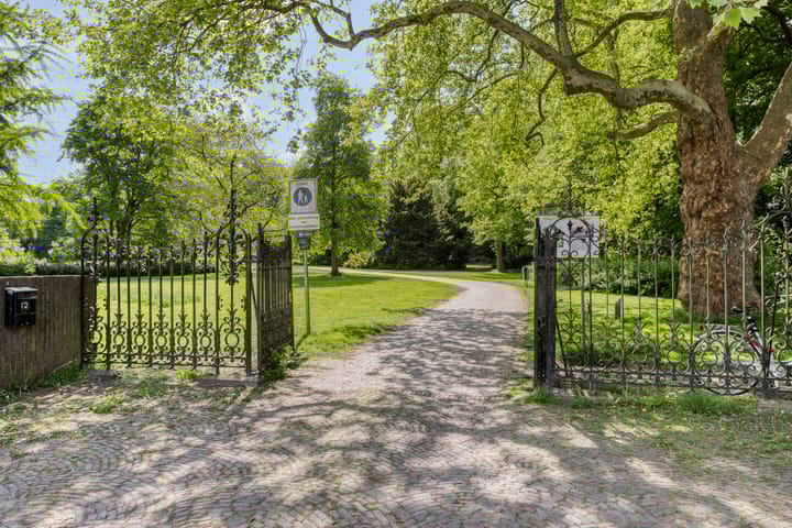 Photo 46 of Gronausestraat 40