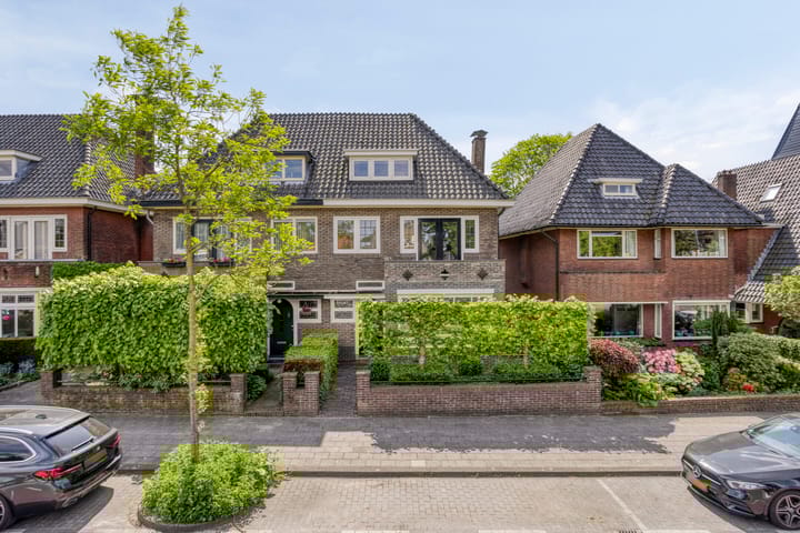 Photo 49 of Gronausestraat 40