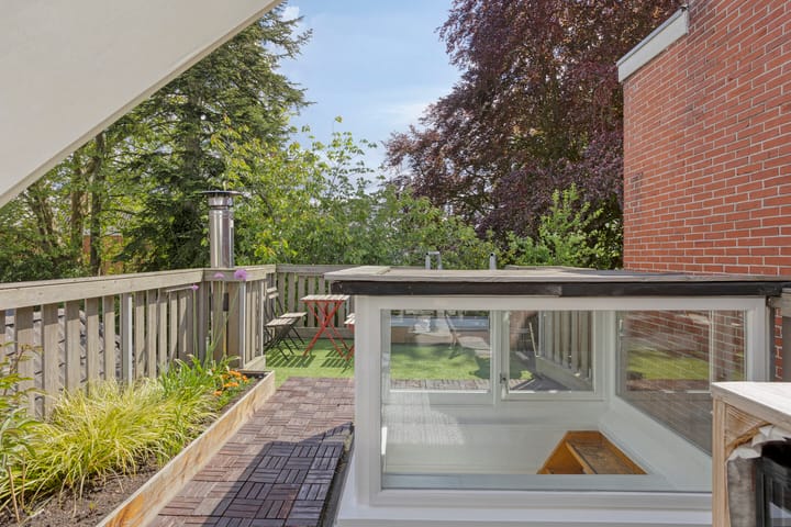 Foto 56 van Helper Westsingel 6