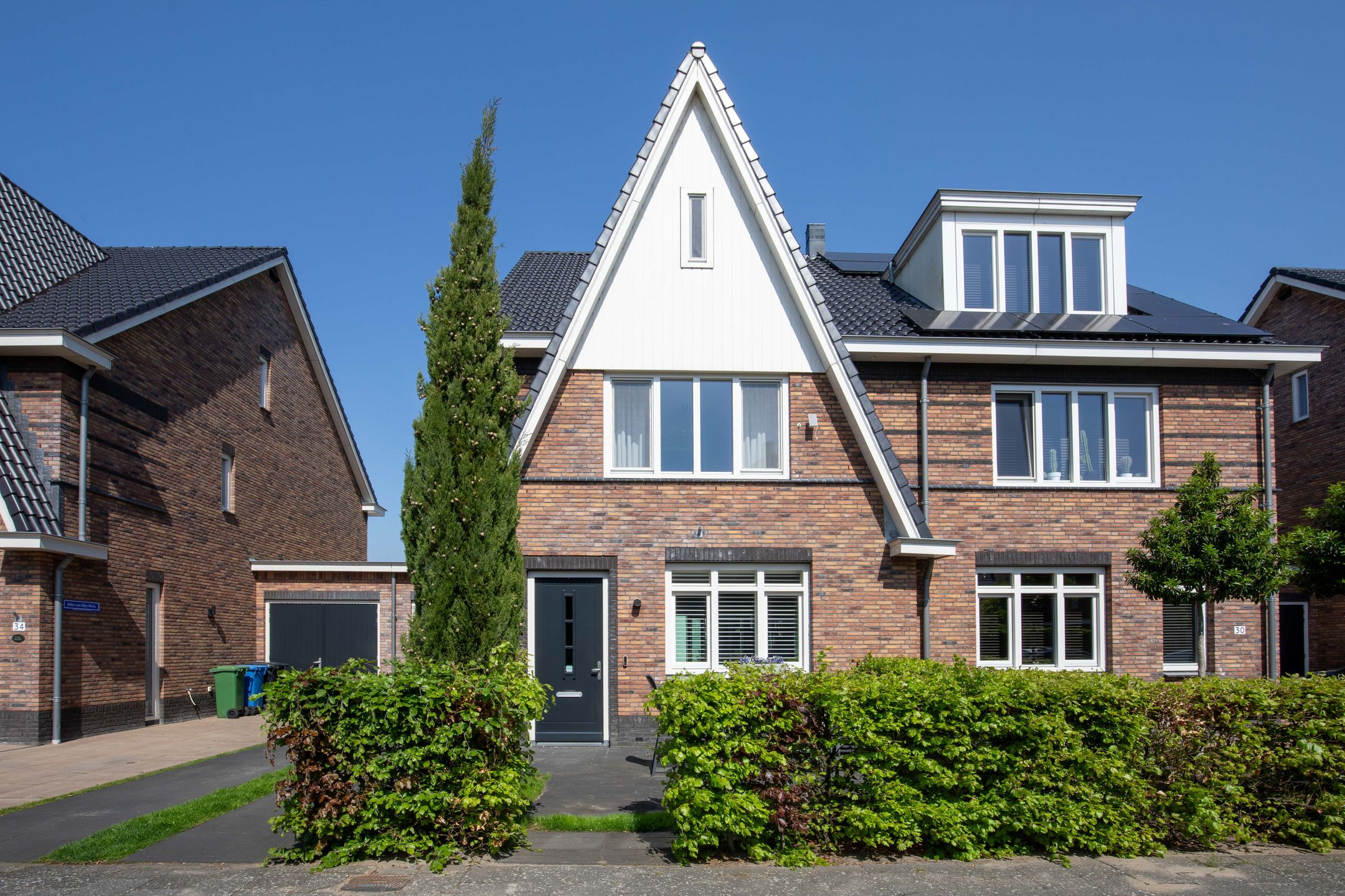 Photo 42 of Lisdoddestraat 32