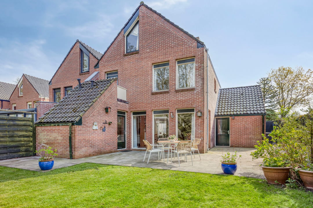 Photo 2 of Middenweg 139