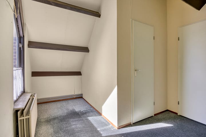 Foto 29 van Middenweg 139