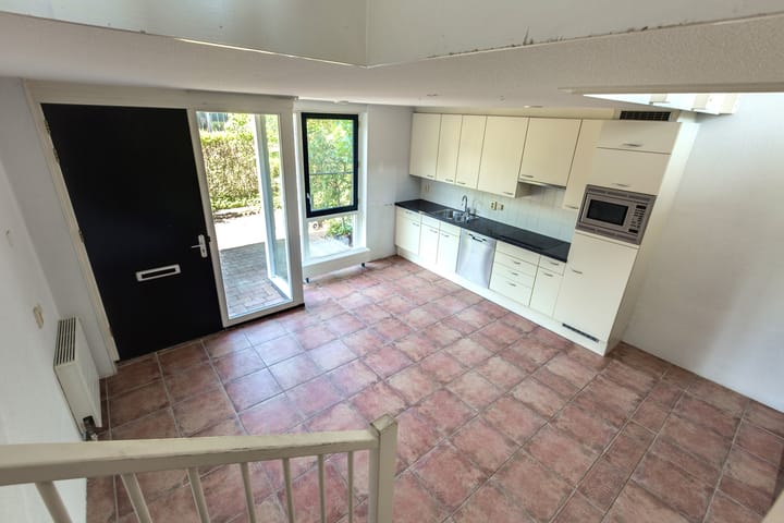 Photo 10 of Hoornplantsoen 12