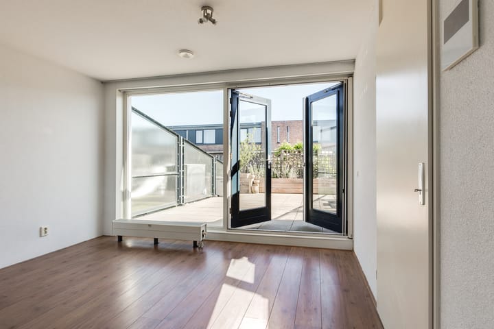 Photo 17 of Hoornplantsoen 12