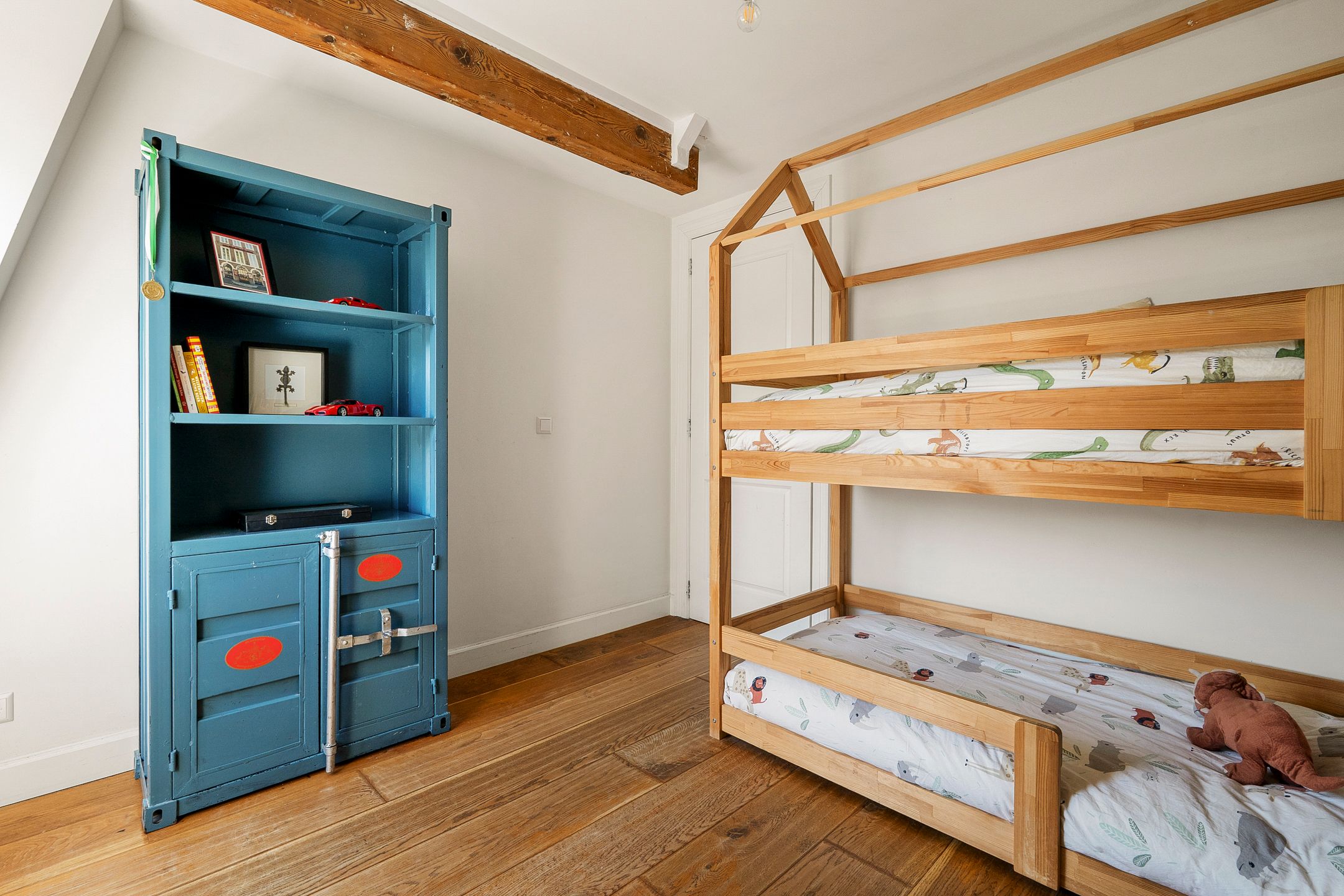 Foto 36 van Burmanstraat 15-2