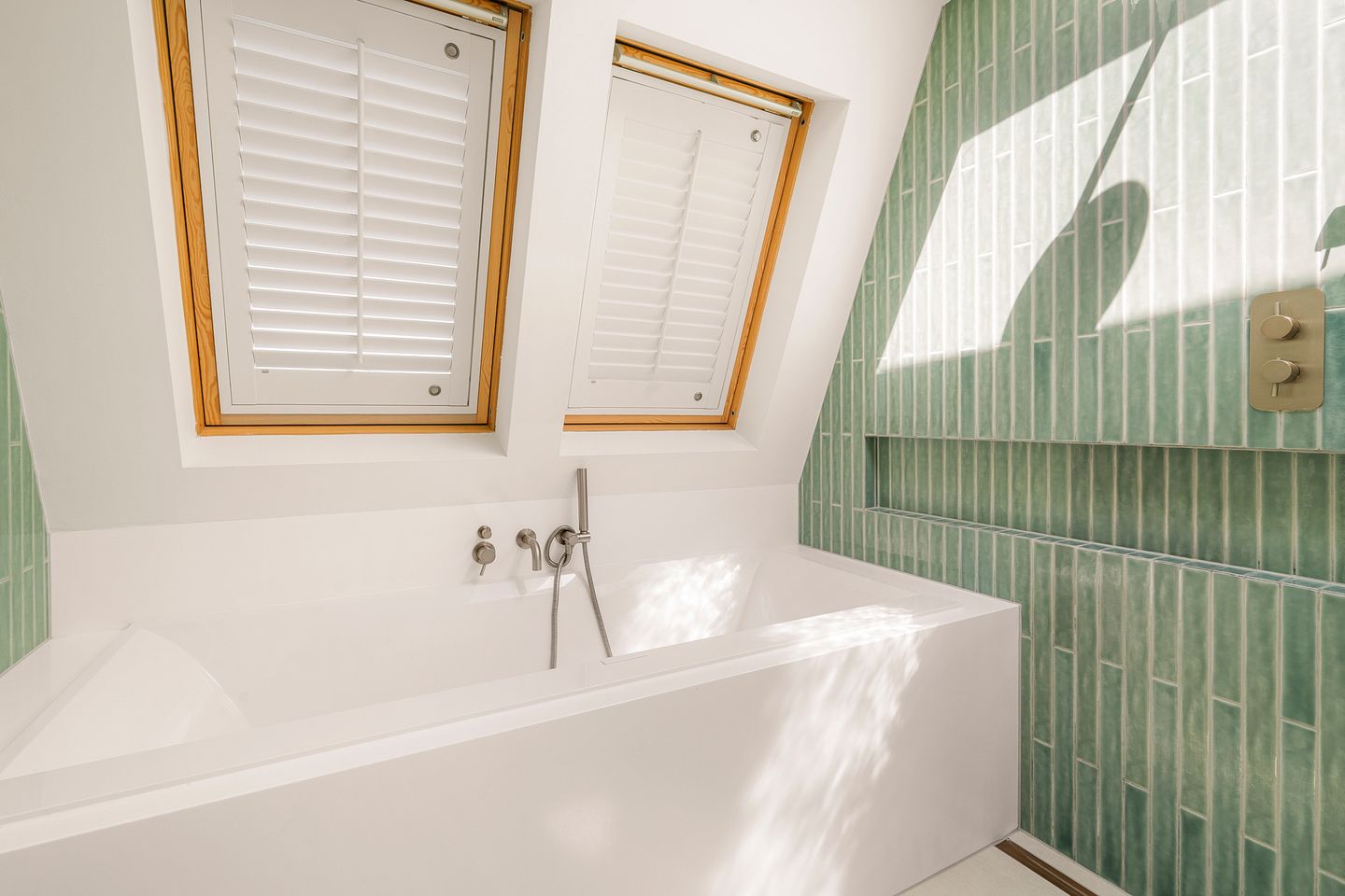 Foto 44 van Burmanstraat 15-2