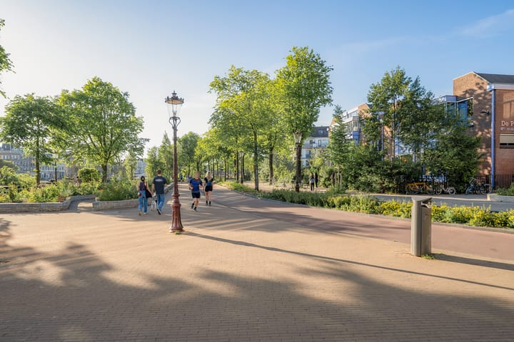 Foto 56 van Burmanstraat 15-2