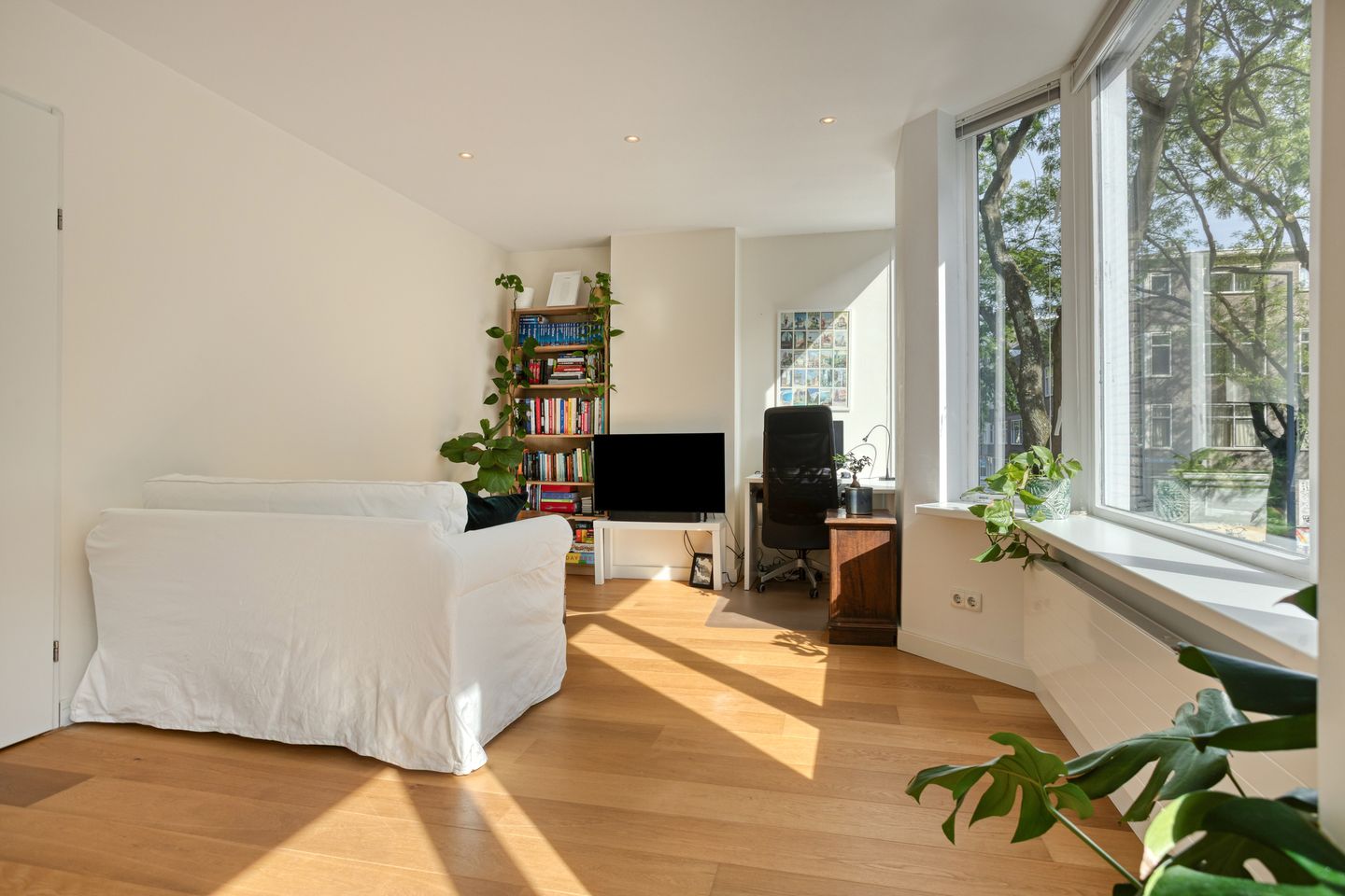 Foto 10 van Heemskerkstraat 47-B01