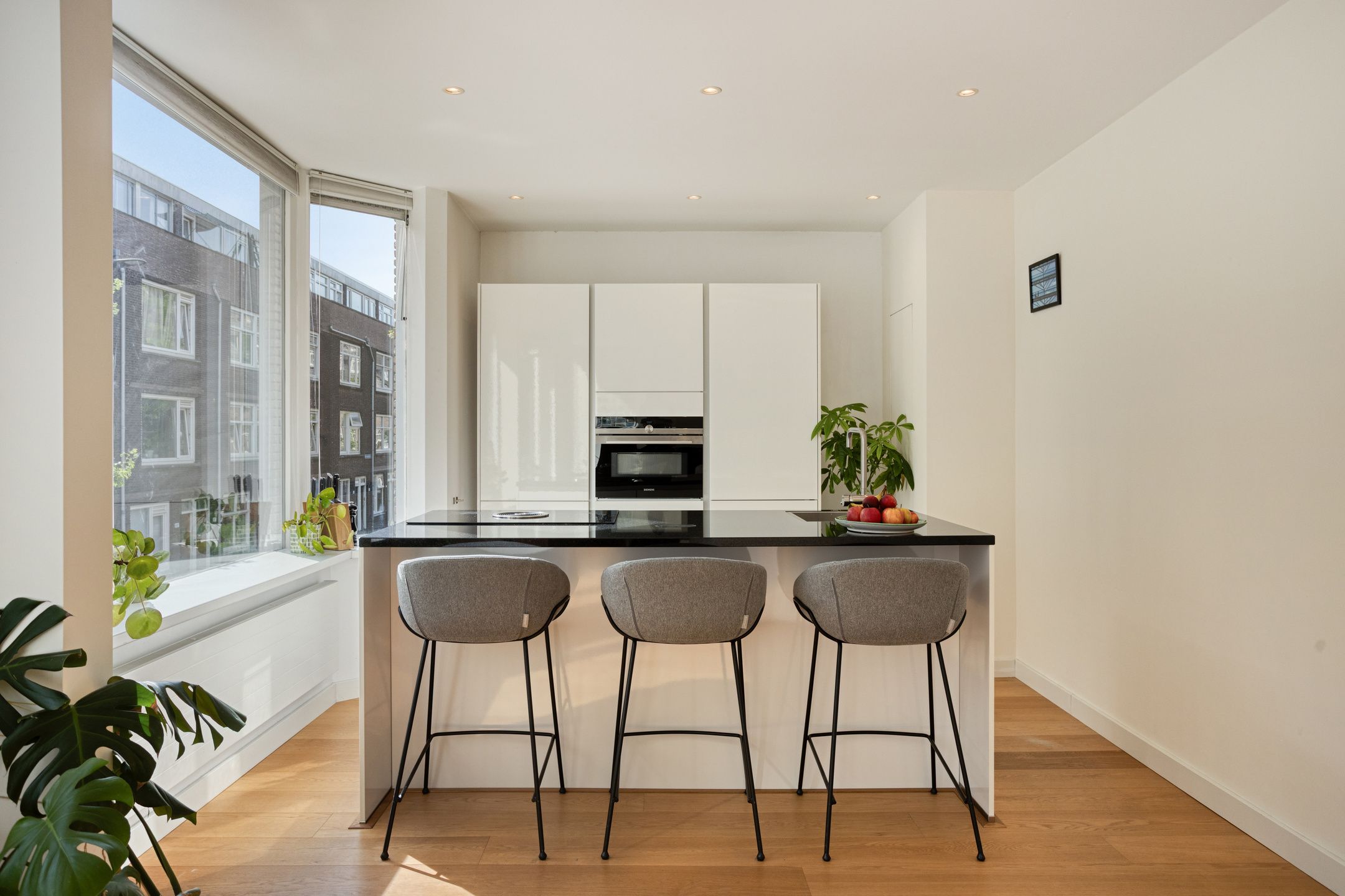 Foto 12 van Heemskerkstraat 47-B01