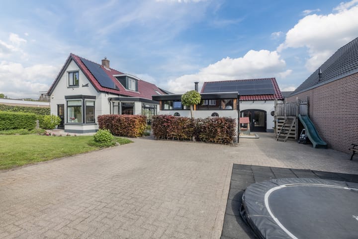 Foto 1 van De Vos van Steenwijklaan 13