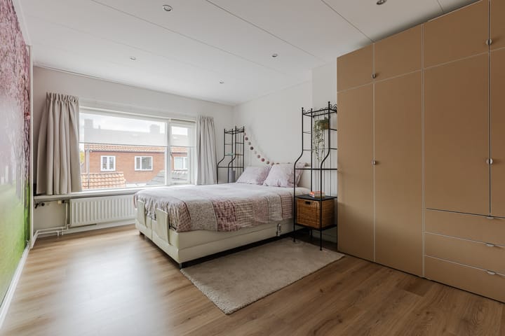 Foto 16 van Schoolstraat 9