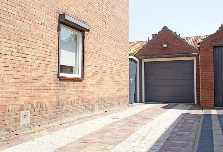 Foto 32 van Schoolstraat 9