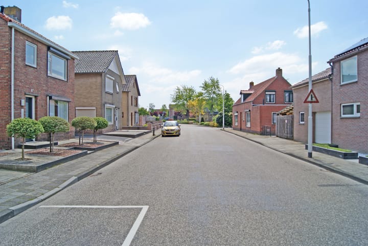 Foto 33 van Schoolstraat 9