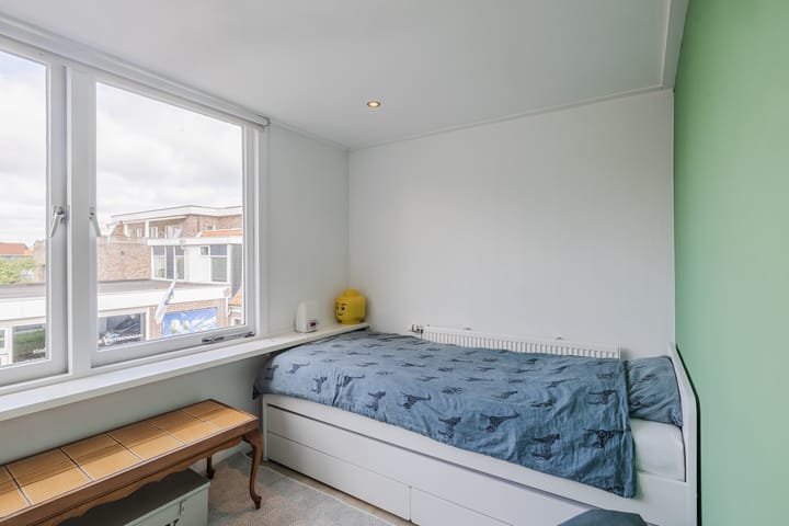 Foto 40 van De Vos van Steenwijklaan 13