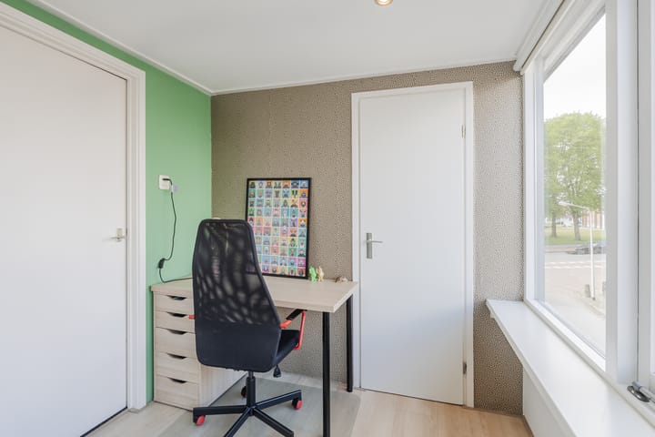 Foto 42 van De Vos van Steenwijklaan 13