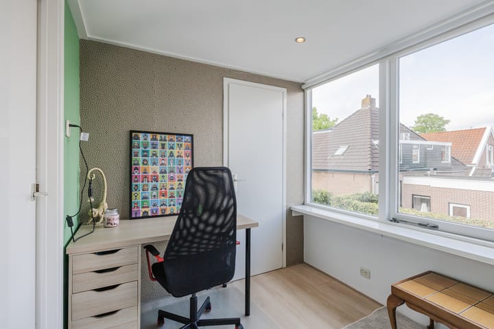 Foto 43 van De Vos van Steenwijklaan 13