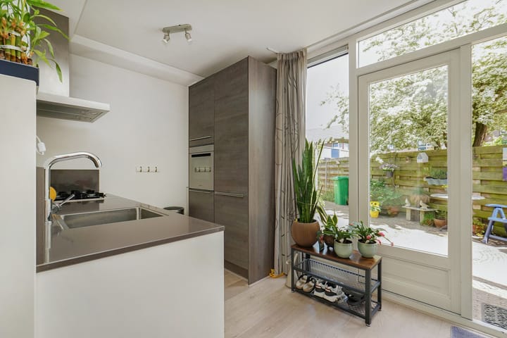 Foto 15 van Dr. G. Knuttelstraat 11