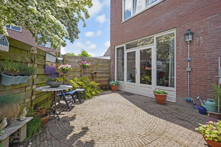 Foto 23 van Dr. G. Knuttelstraat 11