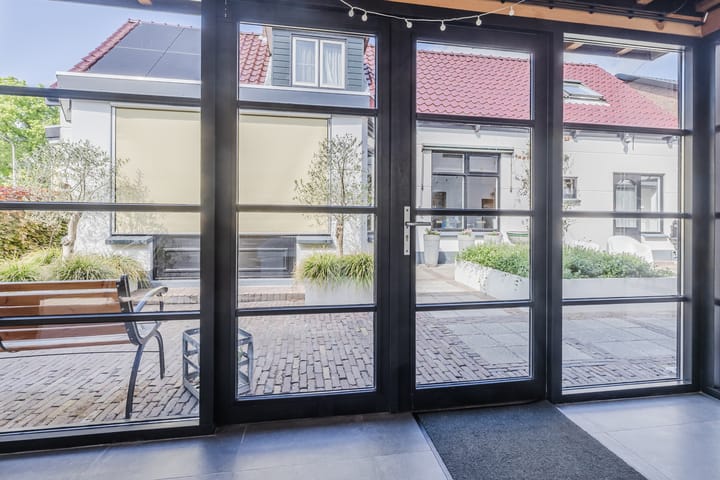 Foto 75 van De Vos van Steenwijklaan 13