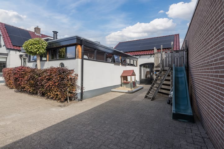 Foto 80 van De Vos van Steenwijklaan 13