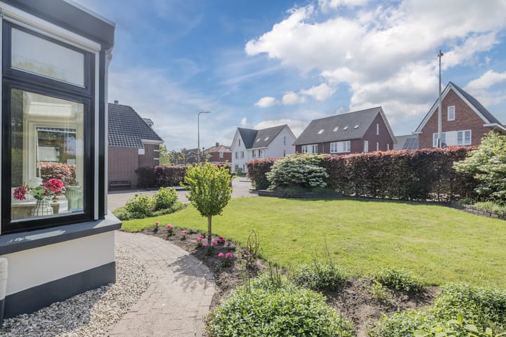 Foto 84 van De Vos van Steenwijklaan 13