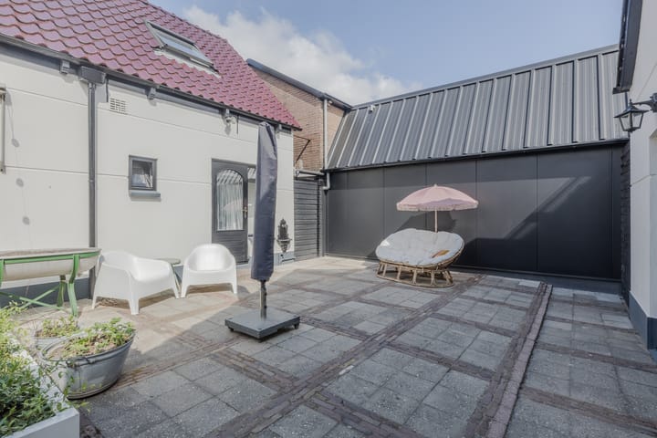 Foto 88 van De Vos van Steenwijklaan 13