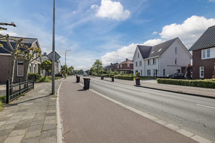 Foto 93 van De Vos van Steenwijklaan 13